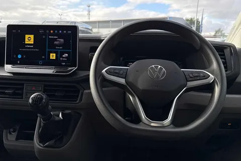 DE74OHN Volkswagen Crafter 2.0 TDI 140PS Commerce High Roof Van Thumbnail #12