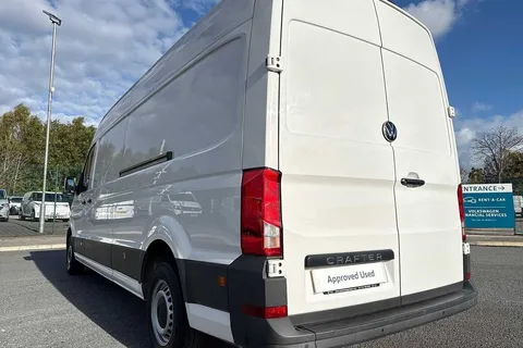 DE74OHN Volkswagen Crafter 2.0 TDI 140PS Commerce High Roof Van Thumbnail #15