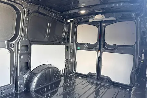 DC75LZK Volkswagen Transporter 2.0 TDI 110 Commerce Pro Van Thumbnail #13