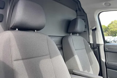 DC75LNX Volkswagen Caddy 2.0 TDI 122PS Commerce Pro Van DSG [Tech Pack] Thumbnail #20