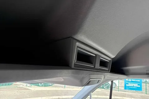 DE74OHN Volkswagen Crafter 2.0 TDI 140PS Commerce High Roof Van Thumbnail #34