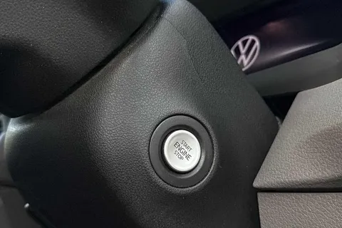 DE74OHN Volkswagen Crafter 2.0 TDI 140PS Commerce High Roof Van Thumbnail #35