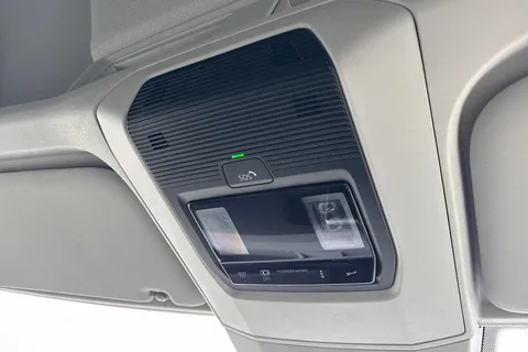 DE74OHN Volkswagen Crafter 2.0 TDI 140PS Commerce High Roof Van Thumbnail #41