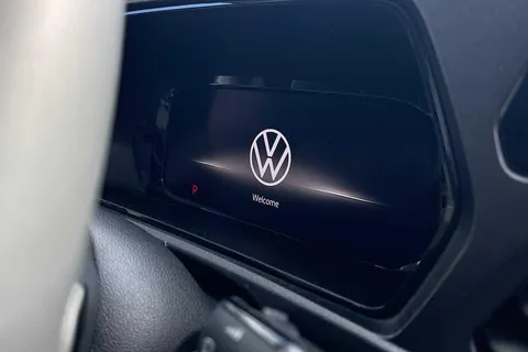 DC75LNX Volkswagen Caddy 2.0 TDI 122PS Commerce Pro Van DSG [Tech Pack] Thumbnail #29