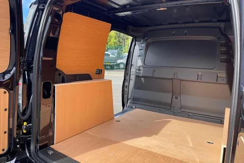 DC75LNX Volkswagen Caddy 2.0 TDI 122PS Commerce Pro Van DSG [Tech Pack] Thumbnail #33