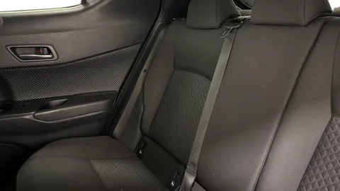 FV72MXU Toyota C-Hr 1.8 VVT-h Design CVT Euro 6 (s/s) 5dr Thumbnail #9