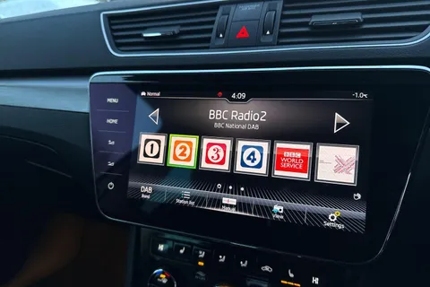 VF19YKJ Škoda Superb 2.0 TDI SE L Executive DSG Euro 6 (s/s) 5dr Thumbnail #31