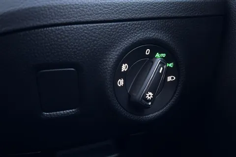 VF19YKJ Škoda Superb 2.0 TDI SE L Executive DSG Euro 6 (s/s) 5dr Thumbnail #32