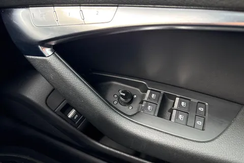 YC69YTH Audi A6 Saloon 2.0 TDI 40 Black Edition S Tronic Euro 6 (s/s) 4dr Thumbnail #14