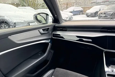 YC69YTH Audi A6 Saloon 2.0 TDI 40 Black Edition S Tronic Euro 6 (s/s) 4dr Thumbnail #44