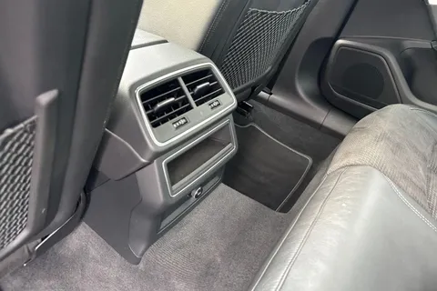 YC69YTH Audi A6 Saloon 2.0 TDI 40 Black Edition S Tronic Euro 6 (s/s) 4dr Thumbnail #46