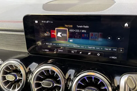 YC22MVZ Mercedes-Benz Eqb EQB 300 66.5kWh AMG Line (Premium) Auto 4MATIC 5dr Thumbnail #48