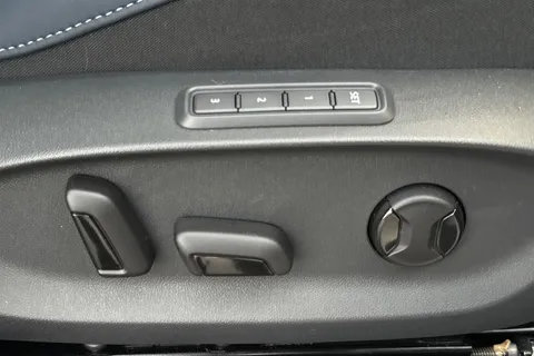 KM75LXF CUPRA Tavascan 77kWh V2 SUV Coupe Auto 5dr Thumbnail #29