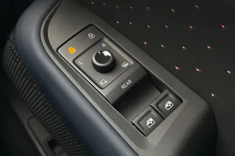 KM75LXF CUPRA Tavascan 77kWh V2 SUV Coupe Auto 5dr Thumbnail #34