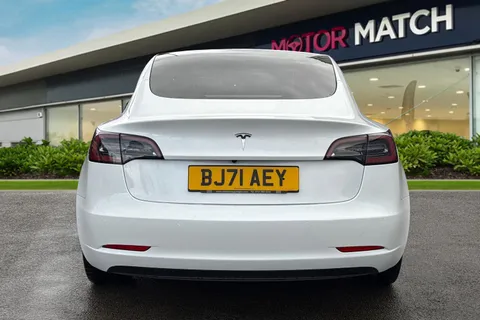BJ71AEY Tesla Model 3 Standard Range Plus Auto RWD 4dr Thumbnail #5