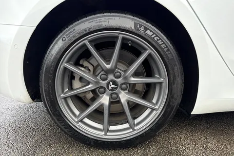 BJ71AEY Tesla Model 3 Standard Range Plus Auto RWD 4dr Thumbnail #13