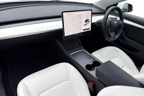 BJ71AEY Tesla Model 3 Standard Range Plus Auto RWD 4dr Thumbnail #16