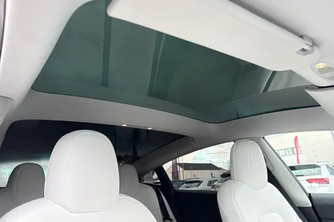 BJ71AEY Tesla Model 3 Standard Range Plus Auto RWD 4dr Thumbnail #33