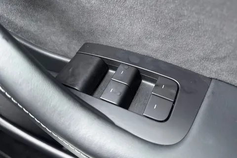 BJ71AEY Tesla Model 3 Standard Range Plus Auto RWD 4dr Thumbnail #42