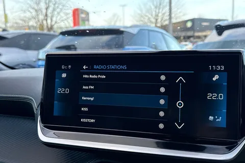 DG22ONV PEUGEOT 2008 1.2 PureTech GT Euro 6 (s/s) 5dr Thumbnail #45