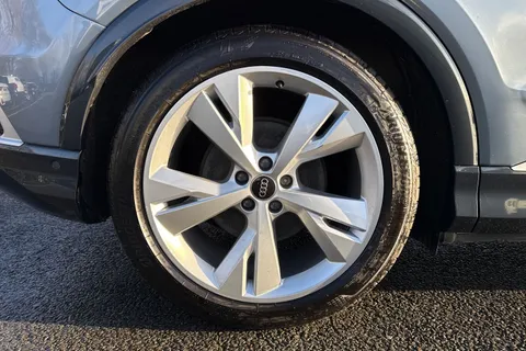 PK72ETR Audi Q4 e-tron Q4  S line 40 e-tron  150,00 kW Thumbnail #14