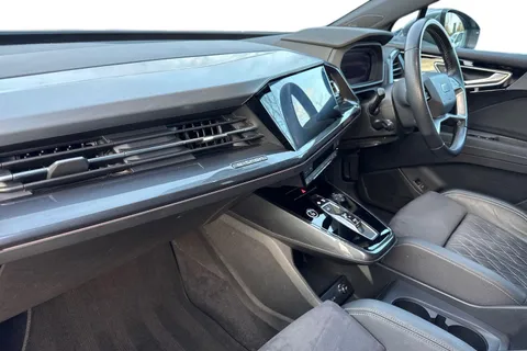 PK72ETR Audi Q4 e-tron Q4  S line 40 e-tron  150,00 kW Thumbnail #16