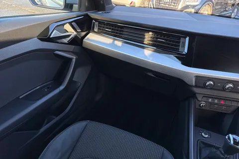 PG23KXX Audi A1 S line 25 TFSI 95 PS 5-speed Thumbnail #20