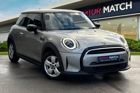 FX73NMF Mini Hatch 1.5 Cooper Classic Steptronic Euro 6 (s/s) 3dr Thumbnail #2