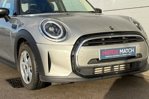 FX73NMF Mini Hatch 1.5 Cooper Classic Steptronic Euro 6 (s/s) 3dr Thumbnail #10