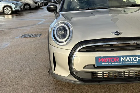 FX73NMF Mini Hatch 1.5 Cooper Classic Steptronic Euro 6 (s/s) 3dr Thumbnail #31