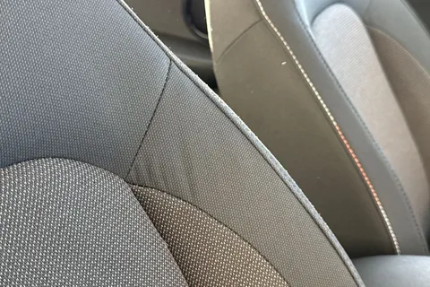 FX73NMF Mini Hatch 1.5 Cooper Classic Steptronic Euro 6 (s/s) 3dr Thumbnail #41