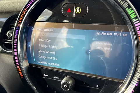 FX73NMF Mini Hatch 1.5 Cooper Classic Steptronic Euro 6 (s/s) 3dr Thumbnail #52