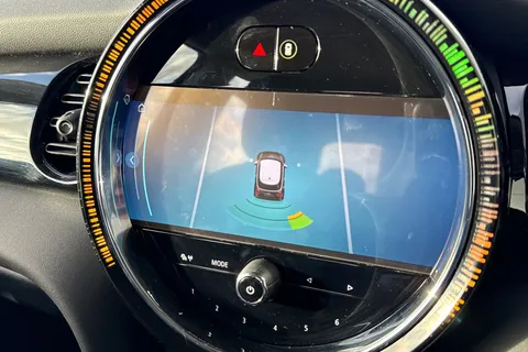 FX73NMF Mini Hatch 1.5 Cooper Classic Steptronic Euro 6 (s/s) 3dr Thumbnail #55