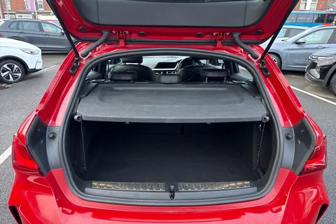 DL70FYG BMW 1 Series 1.5 118i M Sport Euro 6 (s/s) 5dr Thumbnail #10