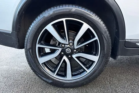 SE70GVD Nissan X-Trail 1.7 dCi Tekna 4WD Euro 6 (s/s) 5dr Thumbnail #10