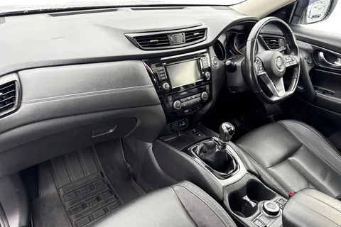 SE70GVD Nissan X-Trail 1.7 dCi Tekna 4WD Euro 6 (s/s) 5dr Thumbnail #15