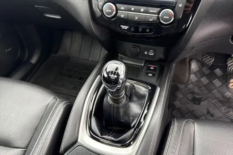 SE70GVD Nissan X-Trail 1.7 dCi Tekna 4WD Euro 6 (s/s) 5dr Thumbnail #23