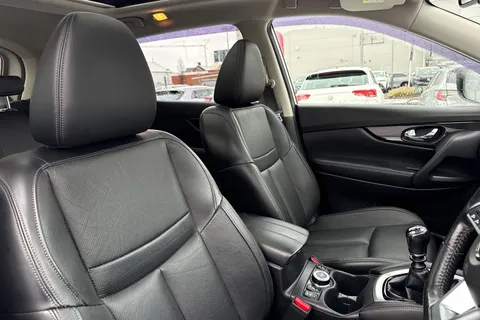 SE70GVD Nissan X-Trail 1.7 dCi Tekna 4WD Euro 6 (s/s) 5dr Thumbnail #24