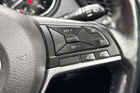 SE70GVD Nissan X-Trail 1.7 dCi Tekna 4WD Euro 6 (s/s) 5dr Thumbnail #39