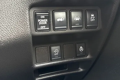 SE70GVD Nissan X-Trail 1.7 dCi Tekna 4WD Euro 6 (s/s) 5dr Thumbnail #41