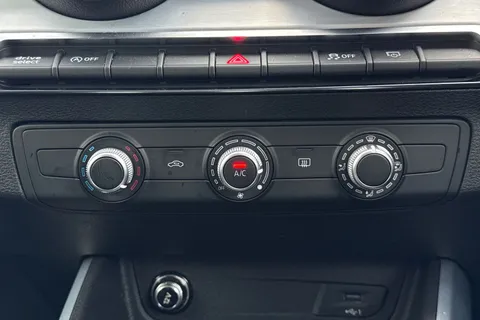 LL22RSO Audi Q2 Black Edition 35 TFSI  150 PS S tronic Thumbnail #22