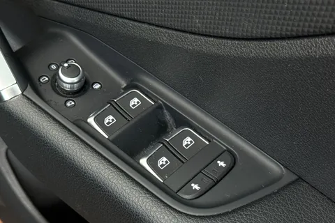 LL22RSO Audi Q2 Black Edition 35 TFSI  150 PS S tronic Thumbnail #41