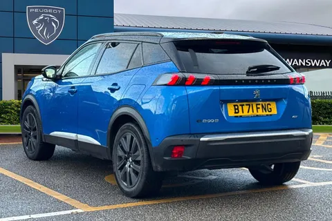 BT71FNG PEUGEOT e-2008 50kWh GT Premium Auto 5dr Thumbnail #2