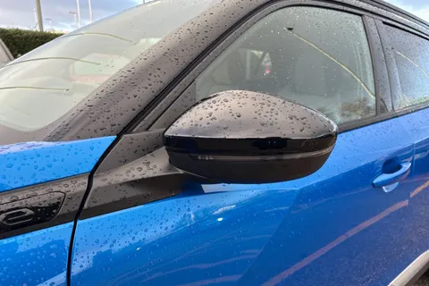 BT71FNG PEUGEOT e-2008 50kWh GT Premium Auto 5dr Thumbnail #29