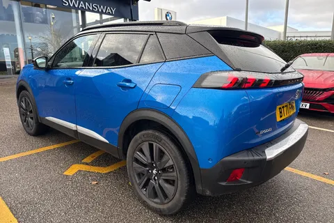 BT71FNG PEUGEOT e-2008 50kWh GT Premium Auto 5dr Thumbnail #30