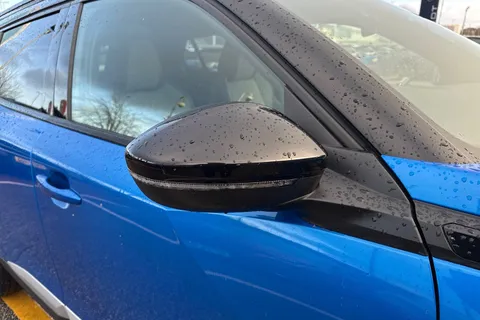 BT71FNG PEUGEOT e-2008 50kWh GT Premium Auto 5dr Thumbnail #37