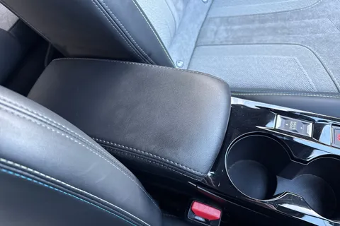 BT71FNG PEUGEOT e-2008 50kWh GT Premium Auto 5dr Thumbnail #59