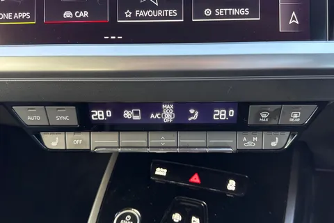 LV24WPK Audi Q4 e-tron Q4 Sport 45 e-tron 210,00 kW Thumbnail #19