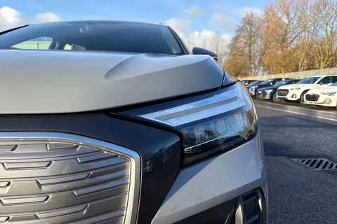 LV24WPK Audi Q4 e-tron Q4 Sport 45 e-tron 210,00 kW Thumbnail #25