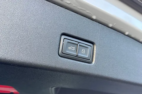 LV24WPK Audi Q4 e-tron Q4 Sport 45 e-tron 210,00 kW Thumbnail #40